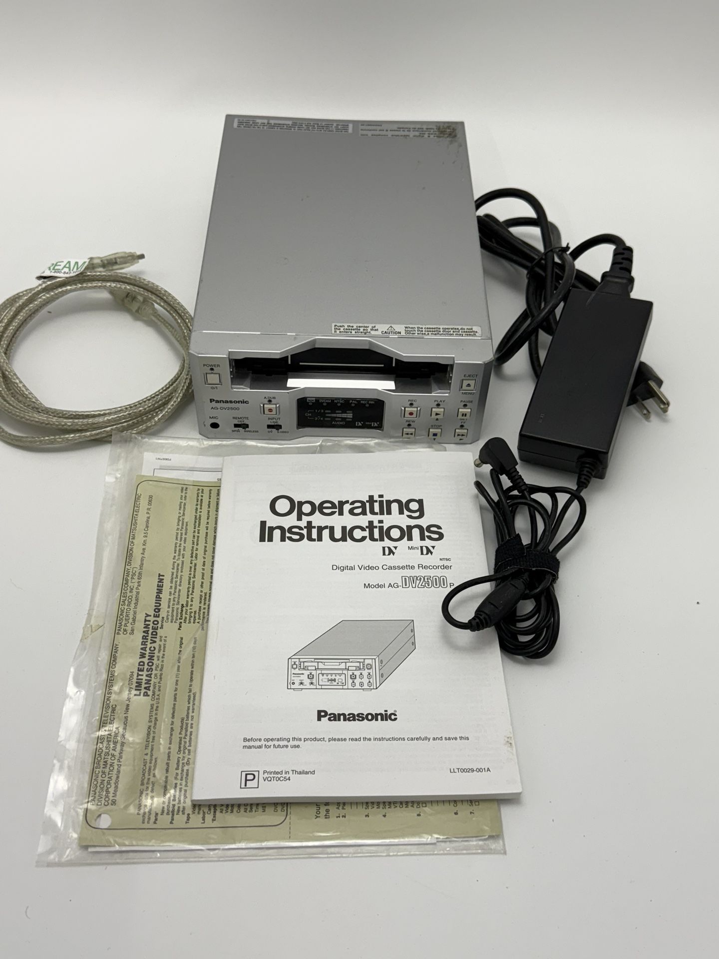 PANASONIC AG-DV2500P. Digital Video Cassette Recorder.