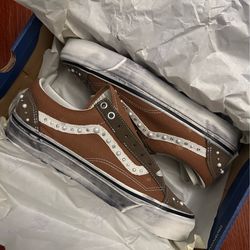 Vans Pearlized Brown Size 10