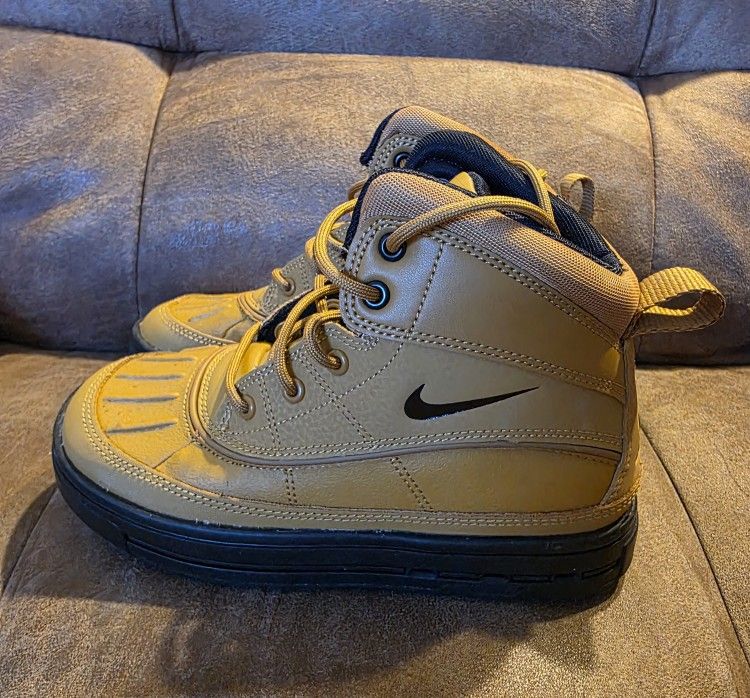 Size 1Y - Nike Woodside 2 ACG High Wheat Great Shape Size 1 Youth