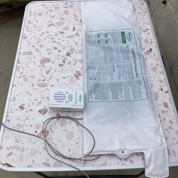 Pad alarm sensor, senior protection