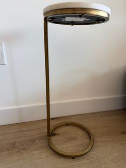 Pottery Barn Round Marble Top Side Table Gold Base