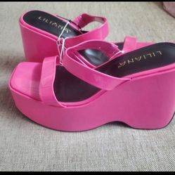 New Wedges Size 7