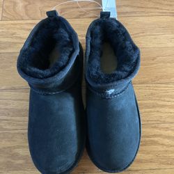 NWT Girls Shearling Ankle Boots Size 3