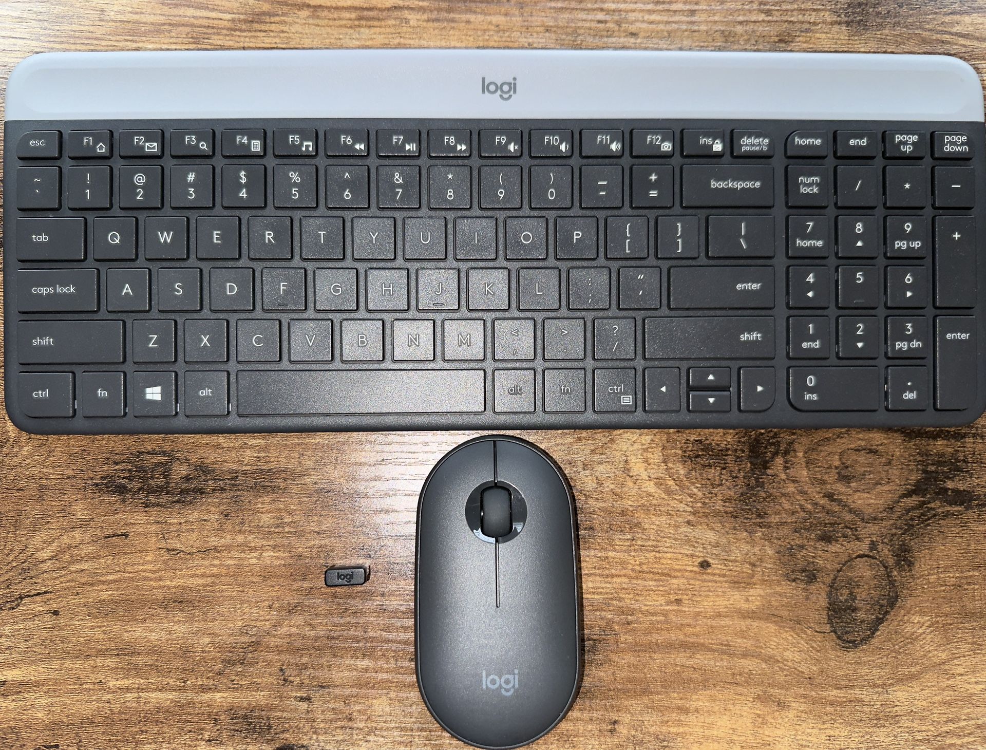 Logitech MK470 Slim Wireless Keyboard and Mouse Combo