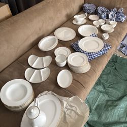 84 Or More Pieces It’s A 12 Person Setting