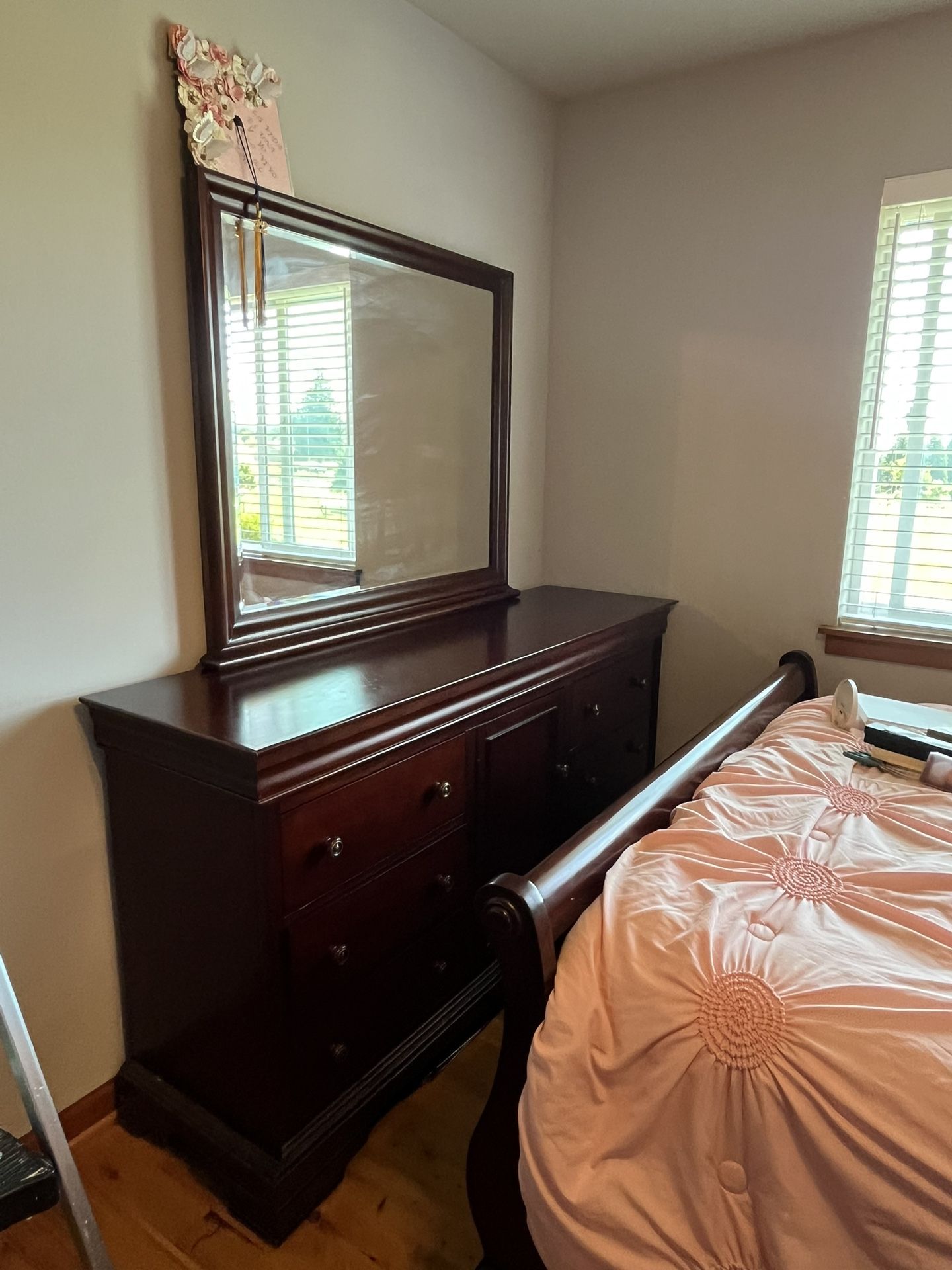 3 Piece Wood Bedroom Set