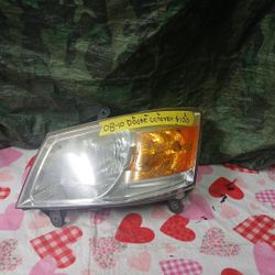 2008-10 Dodge Caravan Left Headlight 