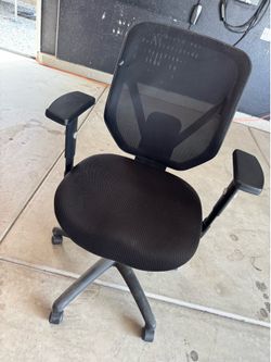 Desk chair