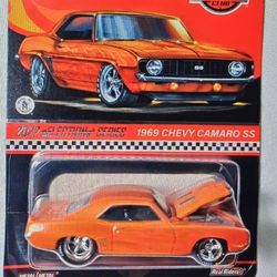 Hot Wheels RLC 69 Camaro SS Ghost Flames 
