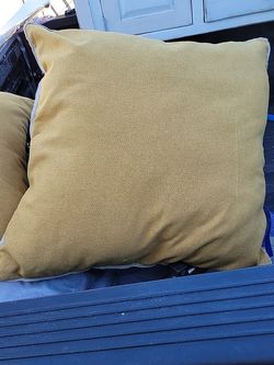Nice Pillow Set