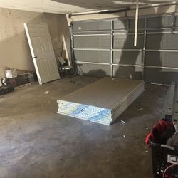 Frame Y Sheetrock 