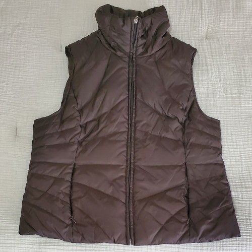 Women's Kenneth Cole Reaction Puffer Vest | L | (LIKE NEW)
