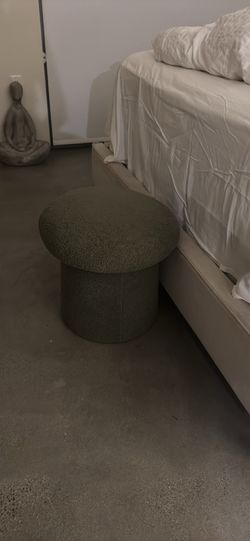 Pouf