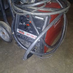220 Volts Lincoln Welder