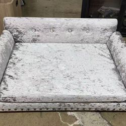 New assembled Velvet Tufted Couch Pet Bed with Removable Cushion 38"x28"x16"