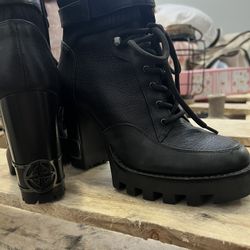 Antonio Melanie Boots