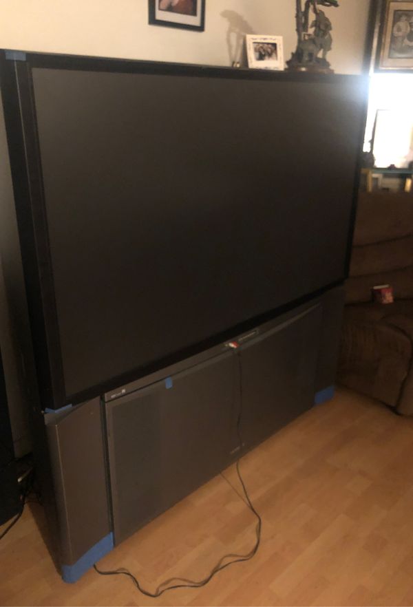 55in Hitachi Rear Projection TV for Sale in Seattle, WA OfferUp