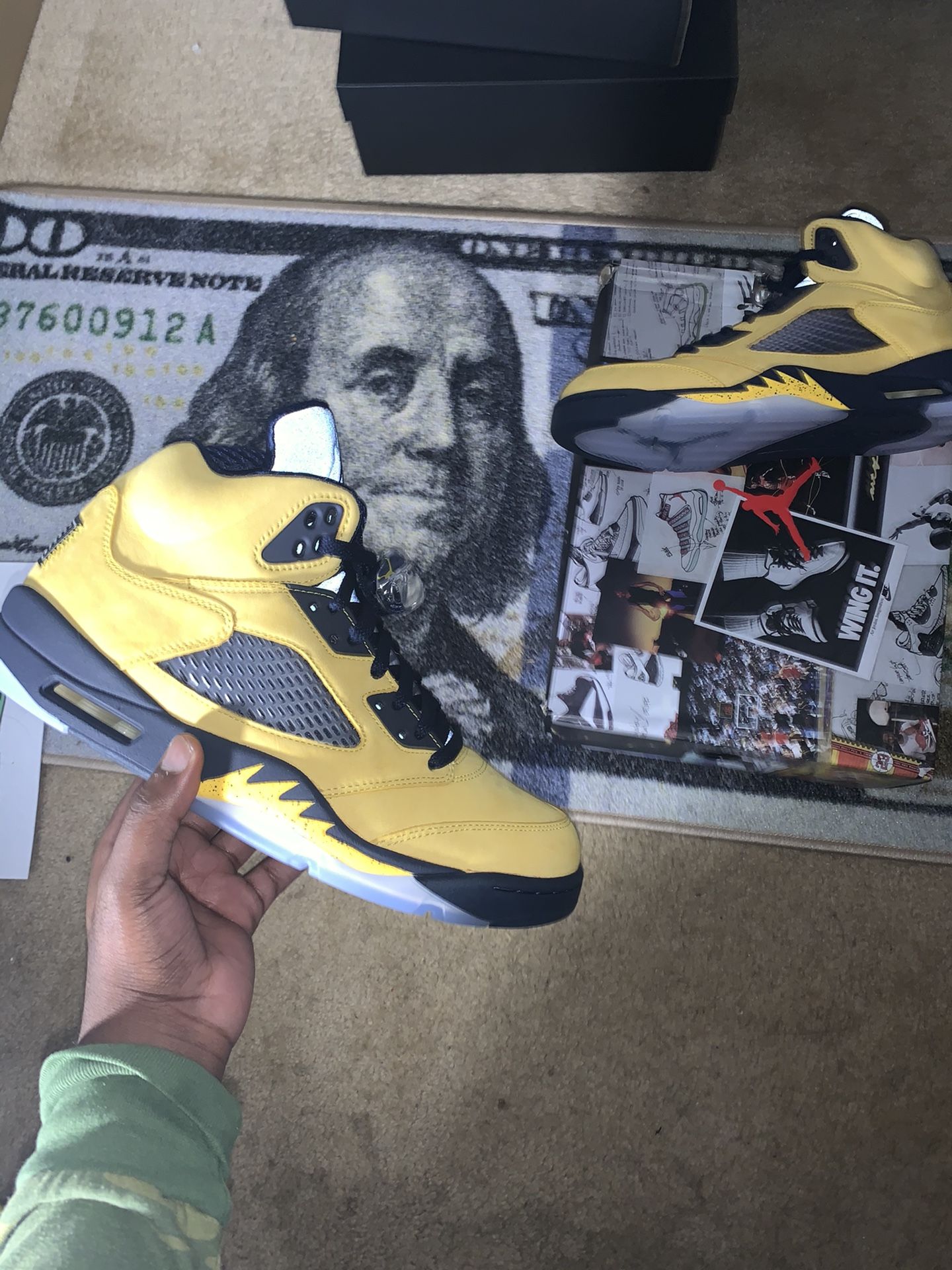 Air Jordan 5 Michigan sz 11 Brand New