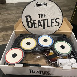 The Beatles: Rock Band – Complete Limited Edition Bundle (Drums, Guitar, Mic, Game)