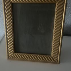 8 X 10 Frame With Glass