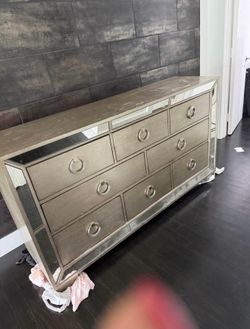 Ashley Dresser