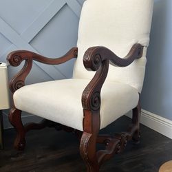 Vintage Inspired Traditional Chair