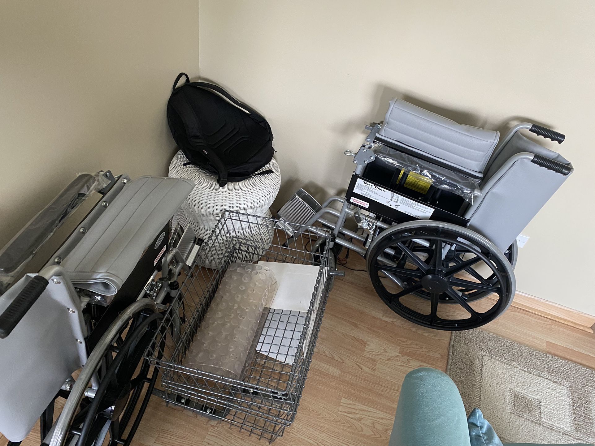 Care Chair Wheelchair For Shopping (2)