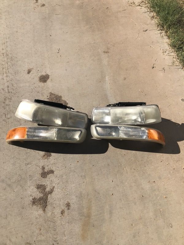 99-02 Silverado Headlights