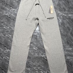 Essential Sweats Grey CHEAP🚨