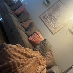 Beautiful  Sectional 4 SALE!!!
