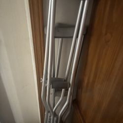 Crutches 