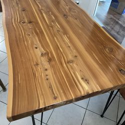 Reclaimed Wood Table And Bench 