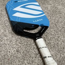 Selkirk LUXX