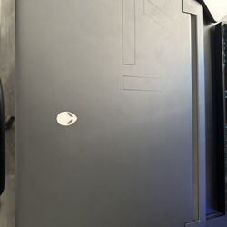 Alienware - m17 R5 17.3" 360Hz FHD Gaming Laptop - AMD Ryzen 9 - 16GB Memory - NVIDIA GeForce RTX 3070 Ti - 1TB SSD - Dark Side of the Moon