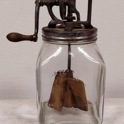 Dazey Butter Churn No. 40