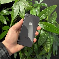 iPhone 8 - Unlocked - 64GB