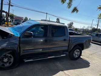 Toyota Tacoma complete Partout parts