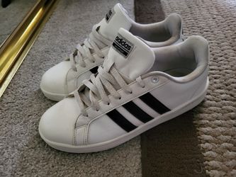 ADIDAS Size 9