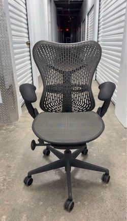 Herman Miller Mirra -Fully Loaded- Office Chair