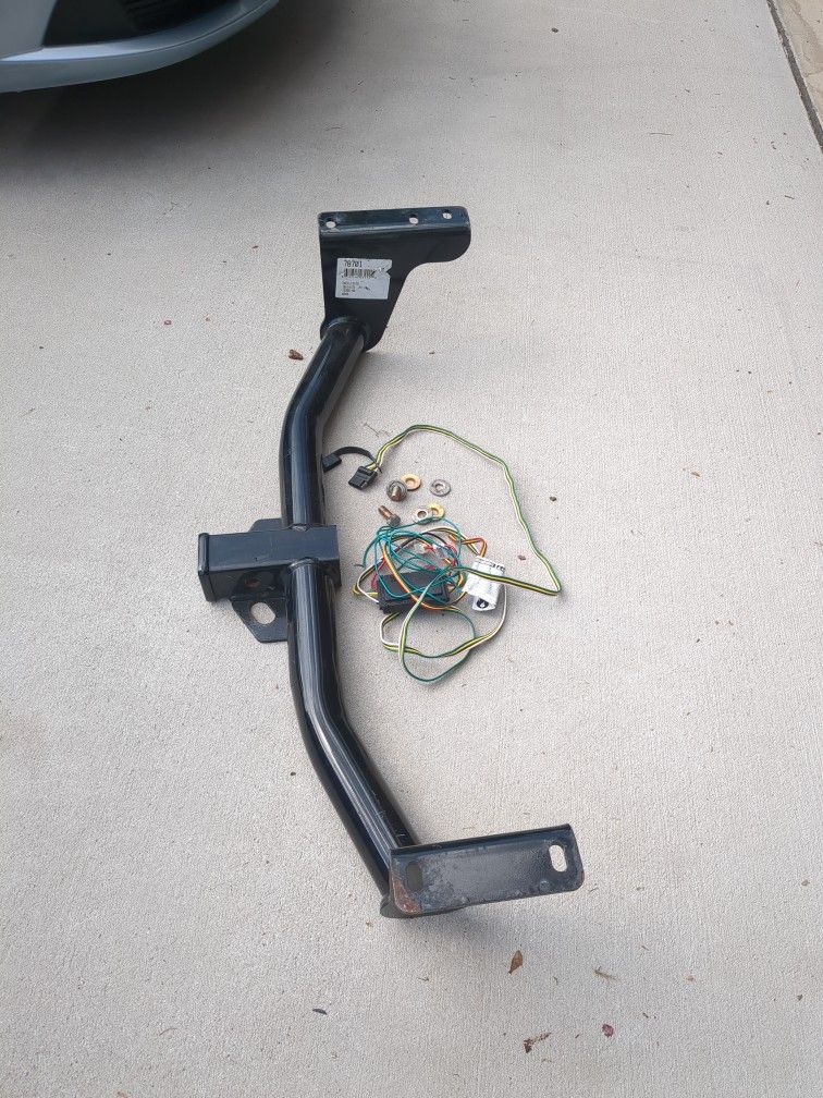 Trailer Hitch for Nissan Murano $75 OBO