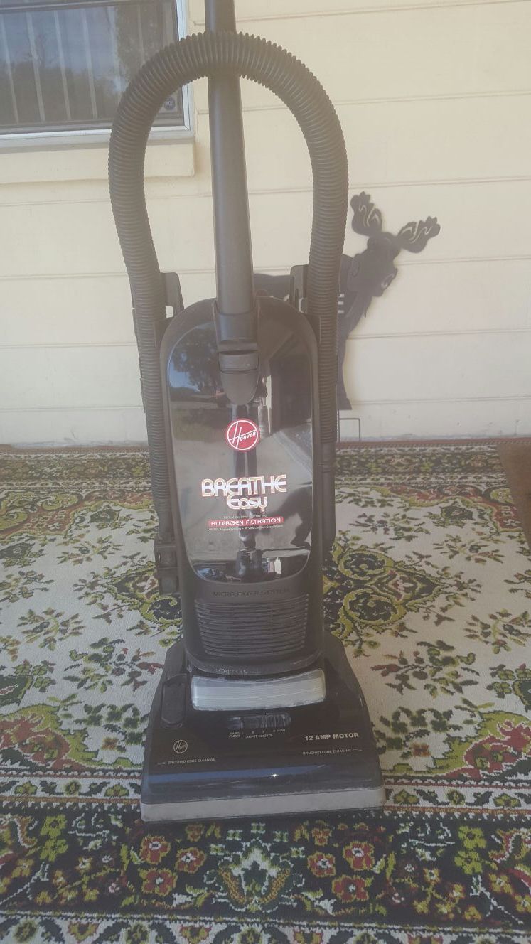 Hoover breathe easy bagged vacuum