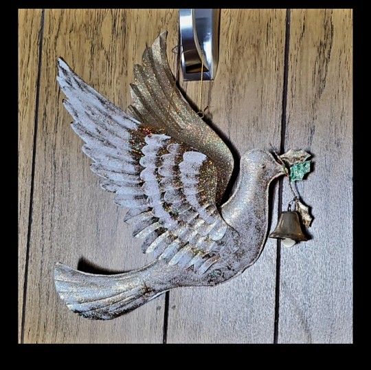 Metal Art White & Gold Distressed Dove