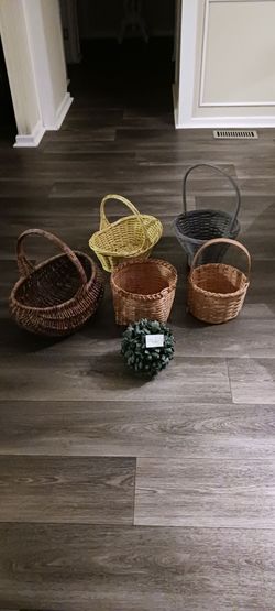 5 Pretty Wicker Baskets