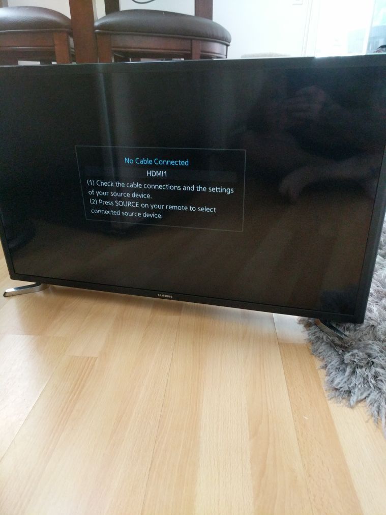 Samsung 28inch smart TV 1080p