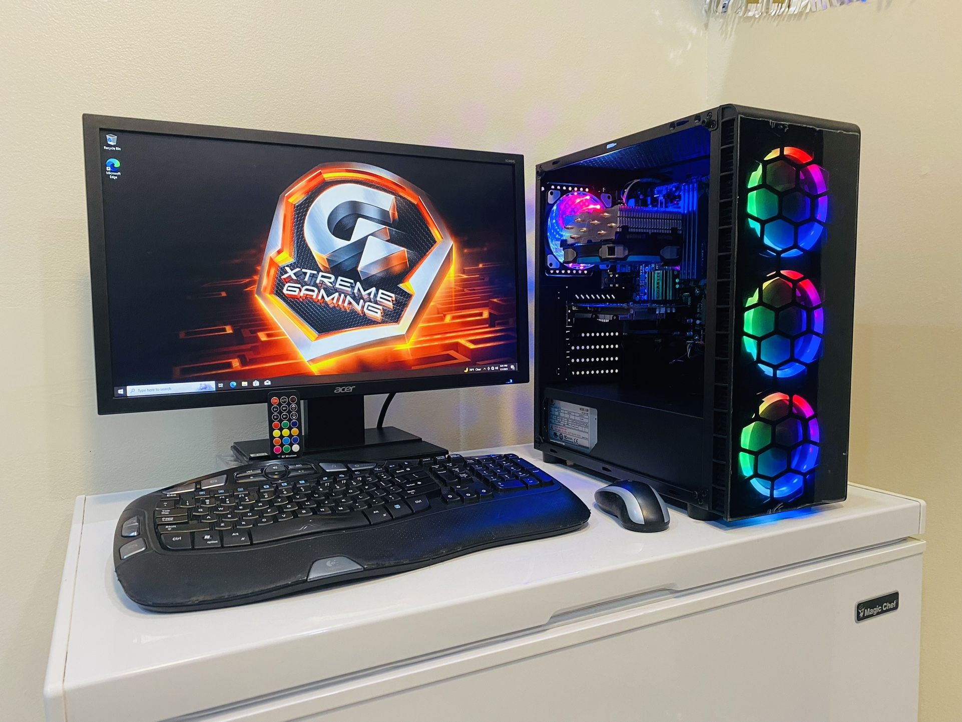 NEW GIGABYTE Gaming PC. CPU AMD 8 Core FX8 @3,6GHz. GPU AMD RX550 4GB. 256GB SSD/1T HDD, 16G RAM, USB3. WIFI, 500W 80+ PSU, 24” Monit/Keyb/Mou. Win10