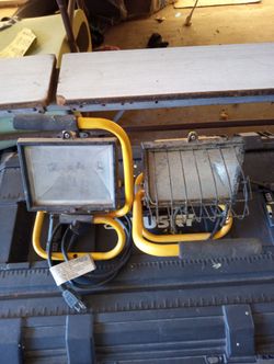 Set of halogen lamps