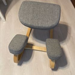 Uplift ergonomic kneeling chair
