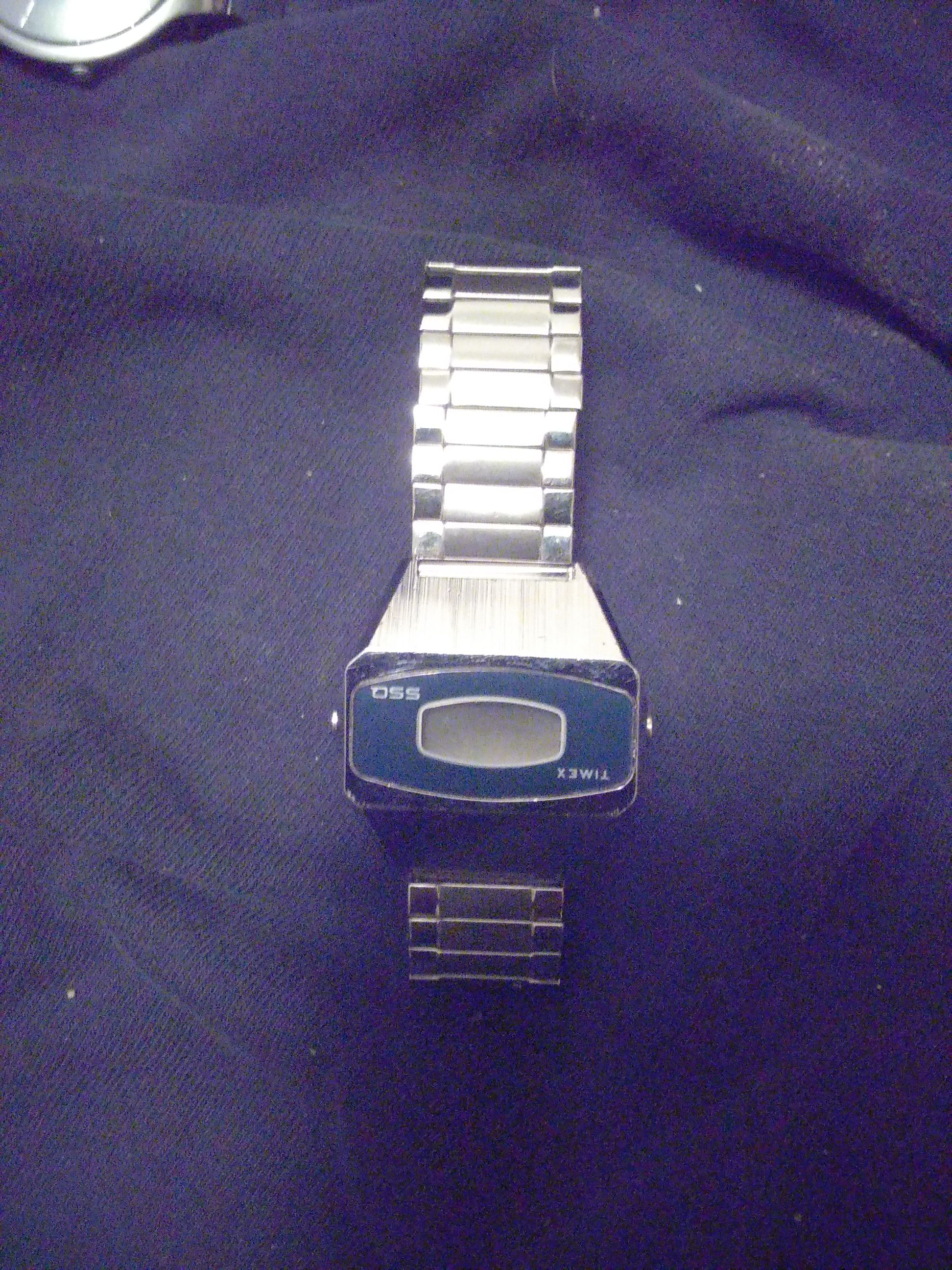 VINTAGE TIMEX SSQ EARLY DIGITAL WATCH WORKS PERFECT H CELL BATTERY GREAT PIECE FOR COLLECTOR OR WEAR 45.00