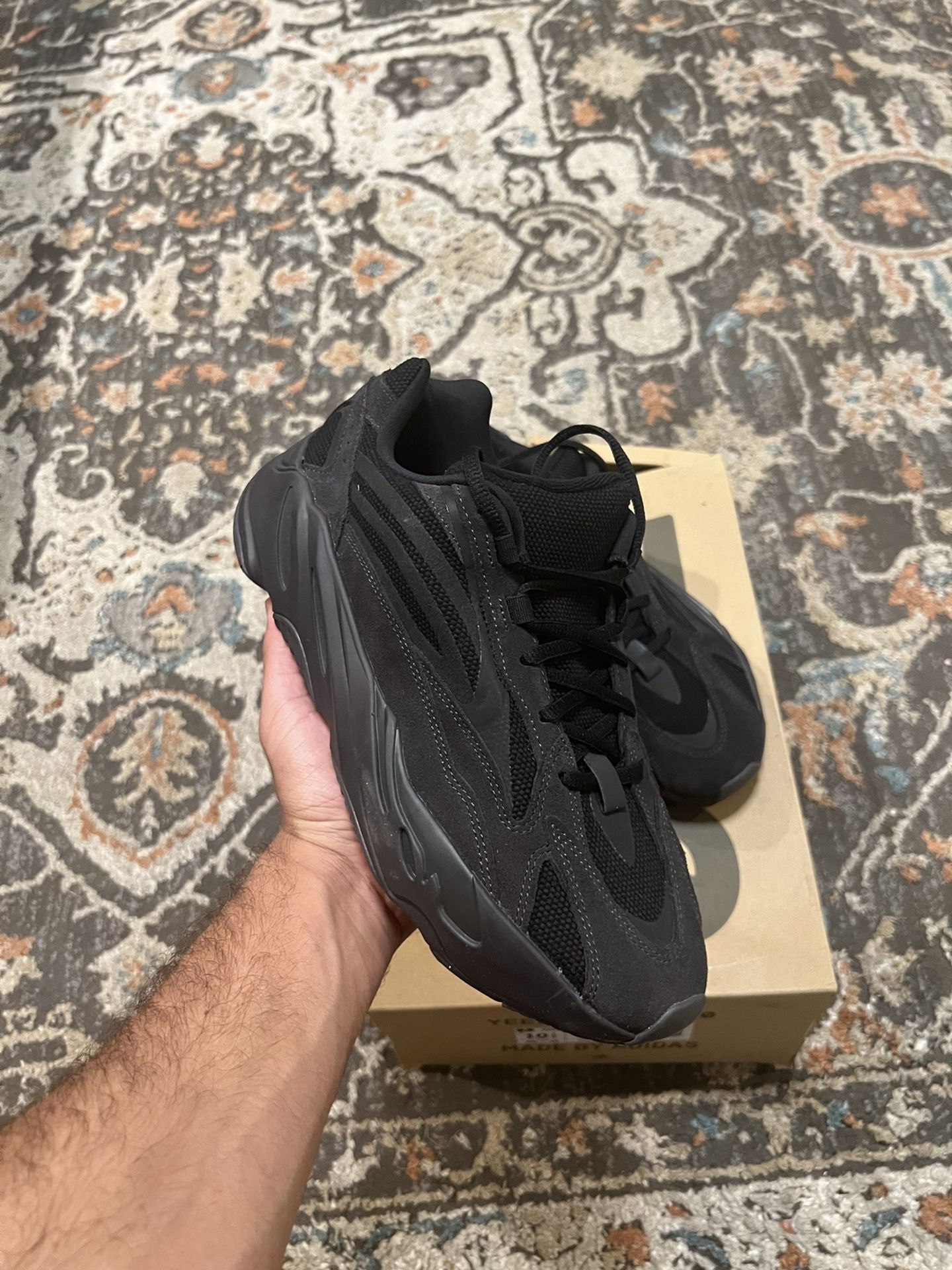 adidas gazelle silver green womens Adidas Yeezy Boost 700 V2 Vanta