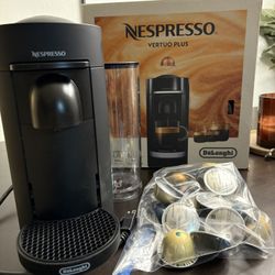 Nespresso Expresso/Coffee Machine 
